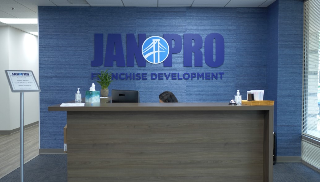 5 Reasons to Get a JAN-PRO Commercial Cleaning Upstate NY Franchise